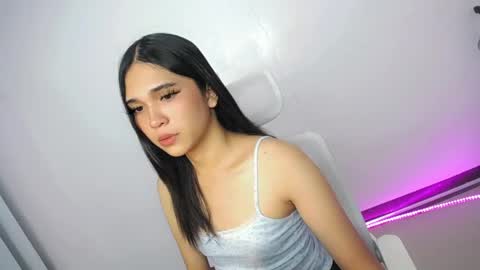 xairah_doux online show from May 3, 7:46 am