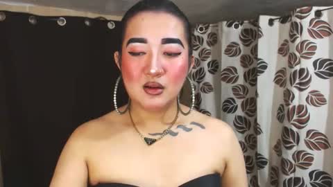 Nira   NOT INTO CHEAP GUYS  online show from January 25, 6:32 pm