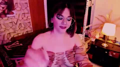 Snapshot of xdirtymistressx chatting on October 13, 8:31 pm XDirtymistressX online show from October 13, 8:31 pm