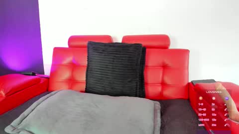 Danna online show from November 10, 5:36 pm