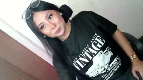 Janae online show from March 23, 2:05 am