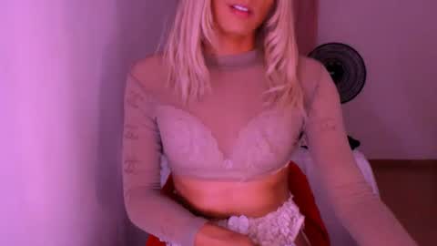 Chiara online show from April 18, 5:09 am