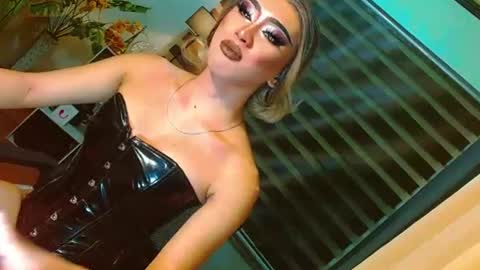 miss yasii online show from July 8, 4:21 pm