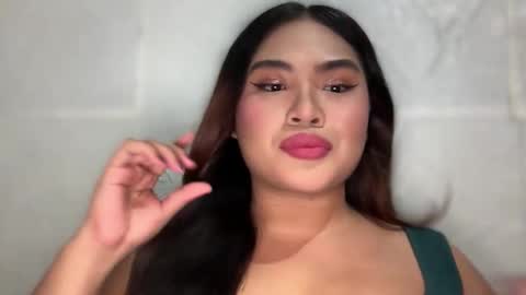 yllana love online show from November 25, 2:52 pm