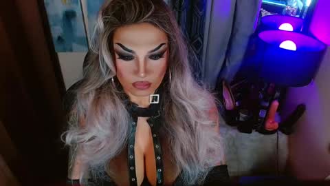 QUEEN MADISON  online show from May 21, 2:46 pm