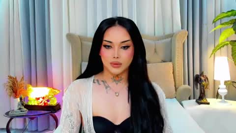 kim online show from April 26, 6:50 pm