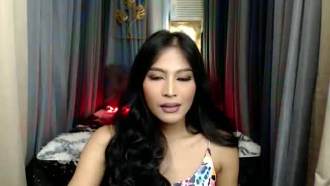 yourprettybella_ts online show from November 16, 11:31 am