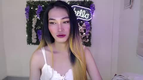    online show from February 6, 11:26 pm