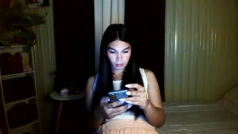 yoursubmissive_larah online show from June 26, 12:31 pm