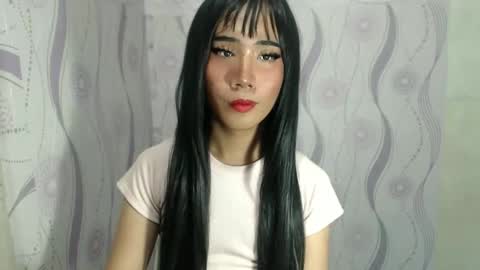 yourwife_material99 online show from April 15, 7:58 pm