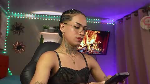 Zion  online show from November 25, 3:25 pm