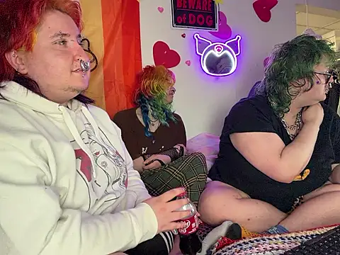 ivolustful online show from March 21, 2:57 am