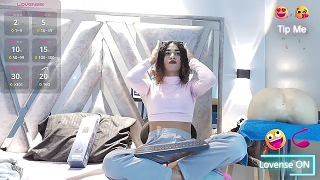 StefanyMiler online show from October 16, 8:41 pm