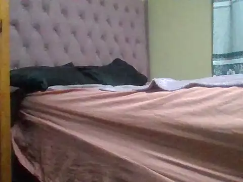 Snapshot of ShooingBunch chatting on October 3, 11:16 pm ShooingBunch online show from October 3, 11:16 pm