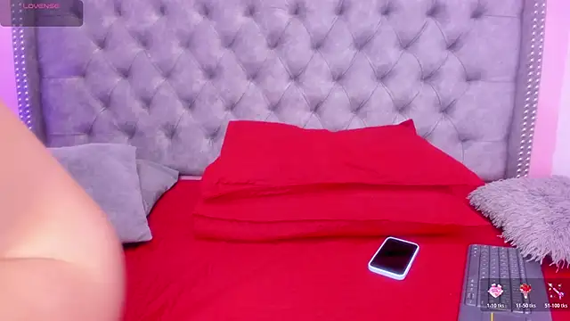 Sofia Girl  online show from November 9, 7:31 am