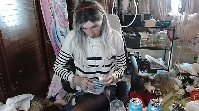 Ombeline1 online show from October 21, 2:07 pm