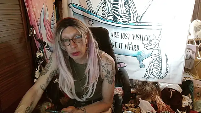 Ombeline1 online show from March 9, 12:20 pm