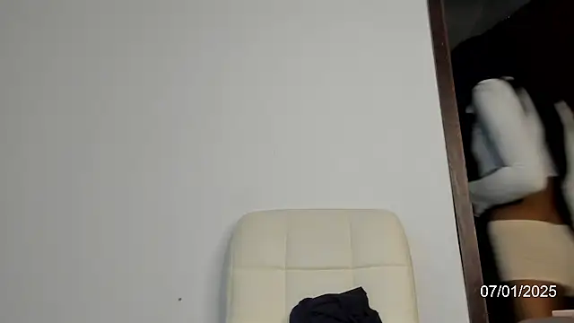 Karoline Marin online show from January 8, 12:14 am