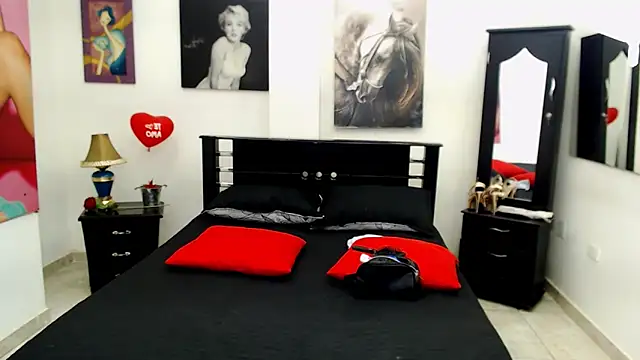 VeronicaReynolds online show from January 13, 12:02 pm