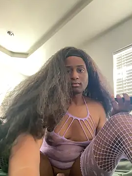 BayouDestinee online show from April 8, 5:58 pm