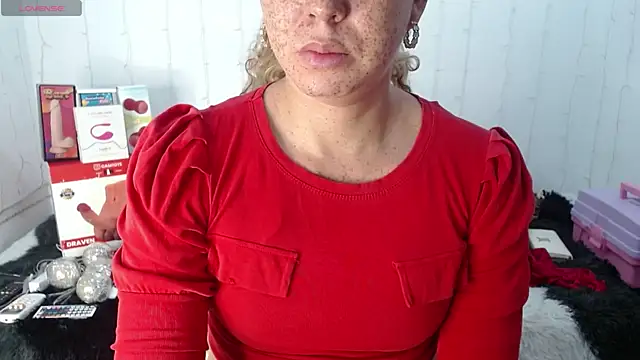 SofiaMadisson online show from December 27, 12:34 pm