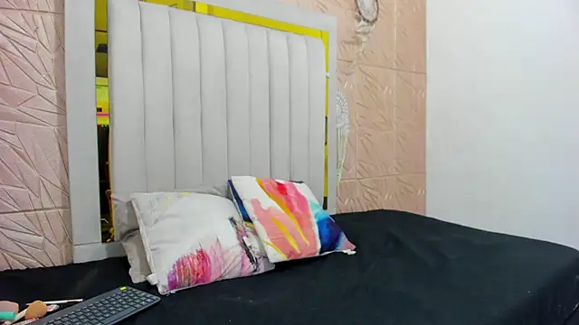 Ammy Connor1 online show from November 15, 8:51 pm