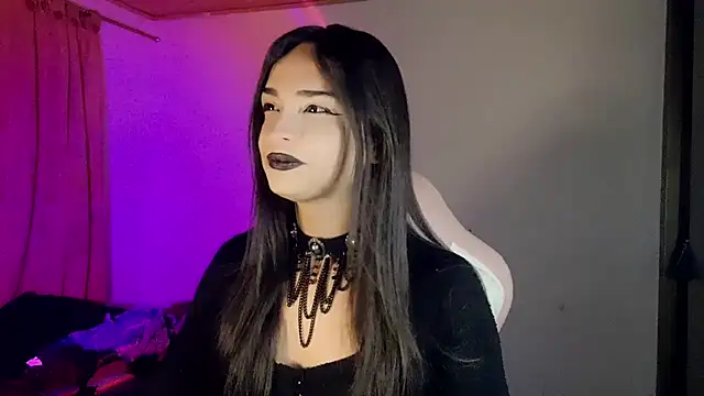 Dollbehavior  online show from May 12, 6:33 am