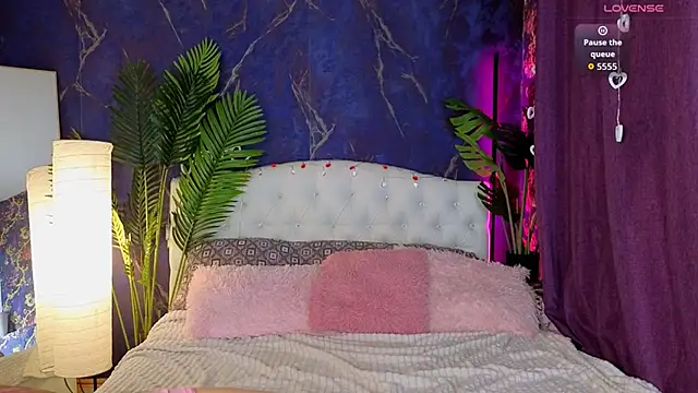 Kaia Sunshine Mia online show from September 28, 2:27 pm