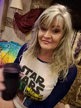 annika lately online show from February 22, 2:03 am