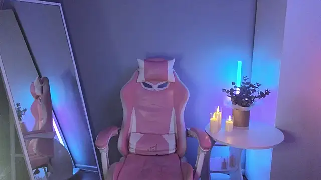 mollymila online show from March 16, 12:21 pm