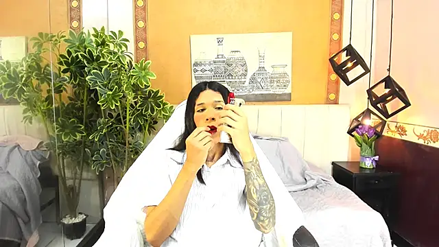 SaraSofia44 online show from April 11, 8:56 pm