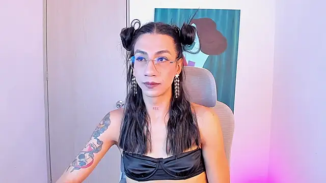 sofiaa grey  online show from March 13, 3:50 pm