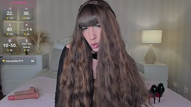 valeriasecret online show from October 4, 5:30 am