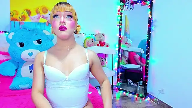 Candy Candy   online show from April 24, 11:08 pm
