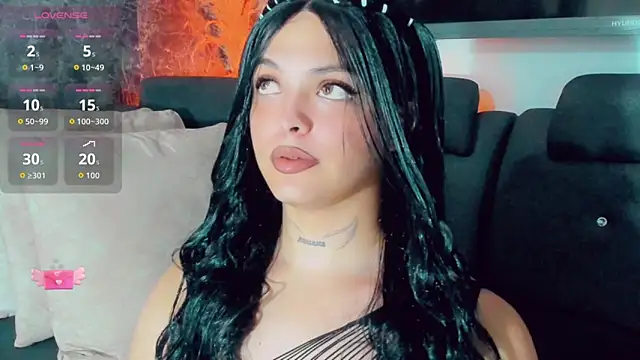 Emmaa Saenz  online show from May 31, 10:11 pm