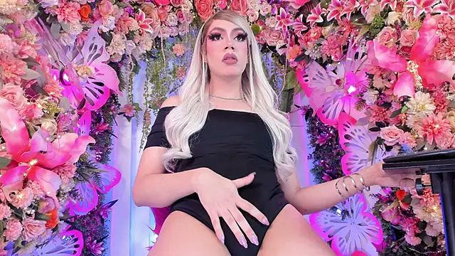 Laurenn evans online show from April 13, 9:41 pm