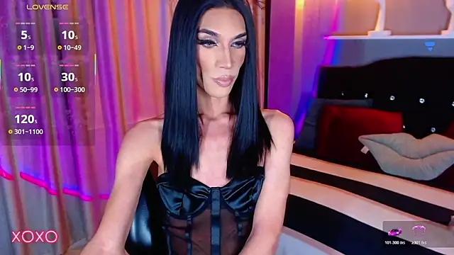 camila hootie online show from November 14, 8:39 pm