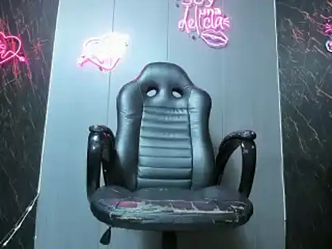 china black  online show from January 17, 3:00 pm