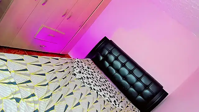 Charming J online show from March 19, 6:46 am