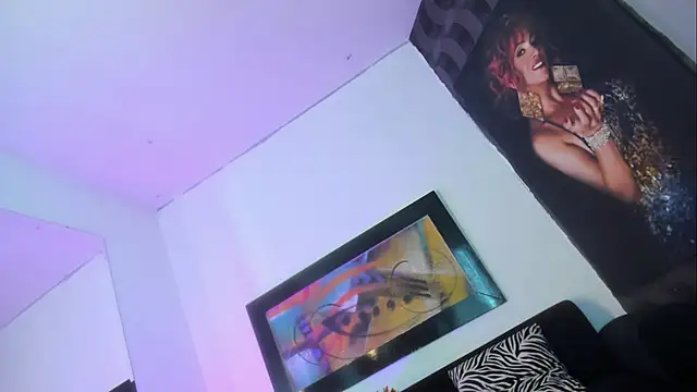 Loremhotsex online show from October 8, 8:43 pm