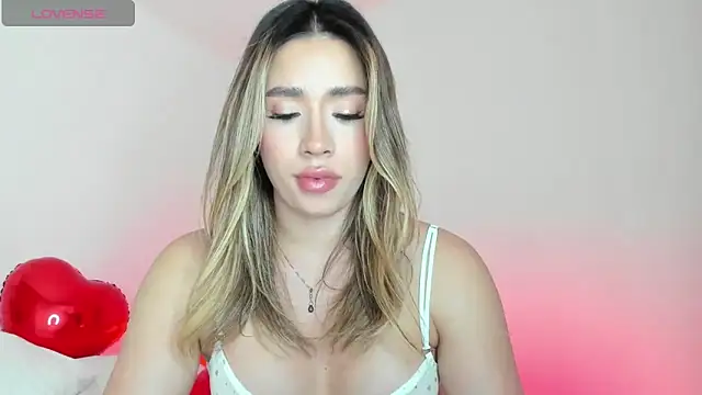 honeyann08 online show from February 14, 8:26 pm