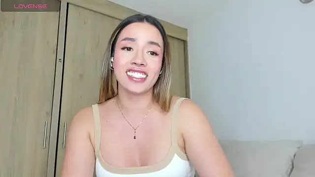 honeyann08 online show from February 15, 8:34 pm