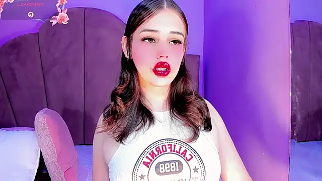 ValeriaAguilar online show from April 12, 10:02 pm