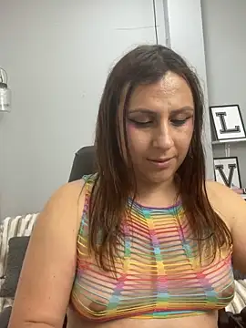 Analia 01 online show from April 18, 7:07 pm