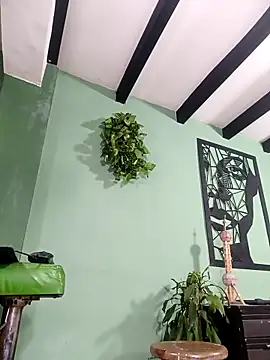 thirstymoonxx online show from March 5, 5:01 am