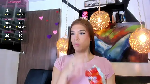 victoria aleia  online show from March 23, 2:05 am