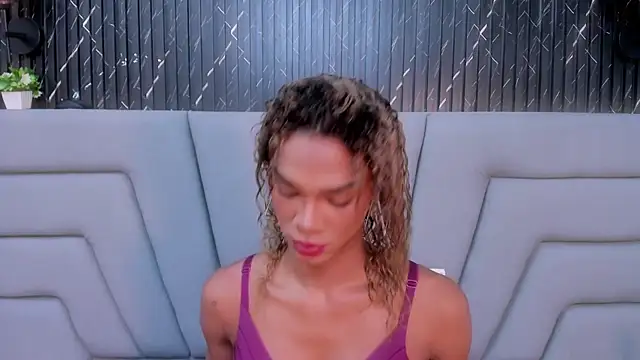 NaomiSteward online show from March 27, 11:33 am