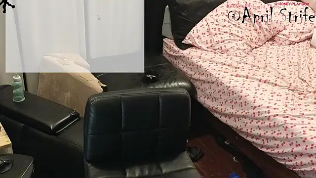 april show her online show from August 5, 4:40 am