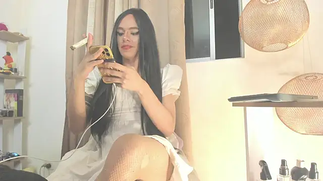 BarbieVenus online show from April 11, 8:40 am