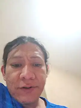 miicheele32 online show from January 11, 11:22 pm